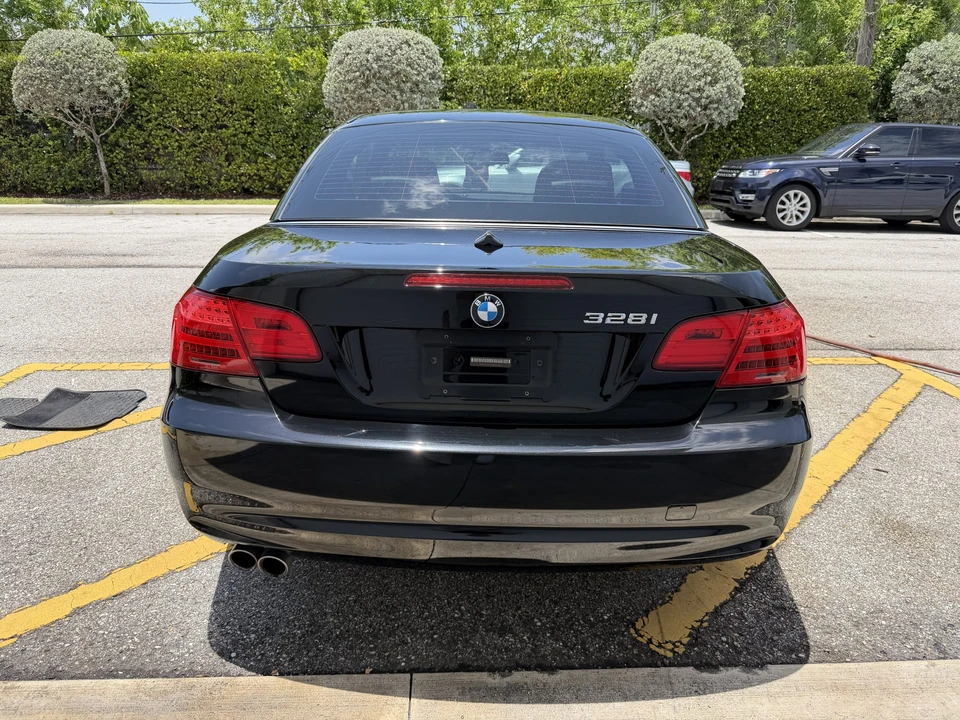 2011 BMW E93 3 Series Convertible - Image 22 of 31