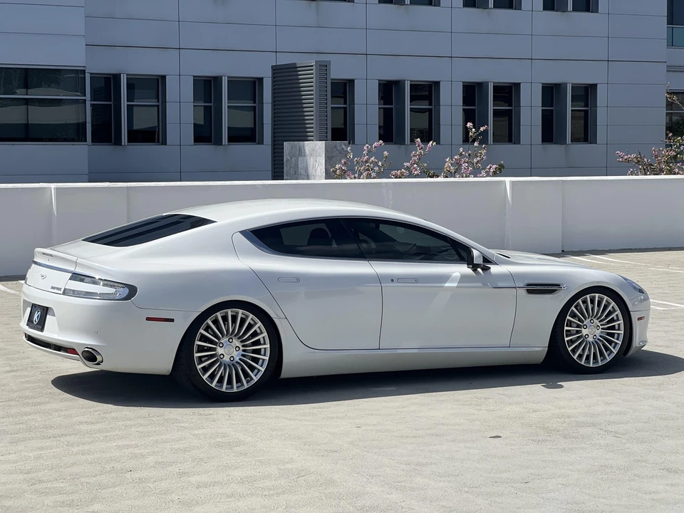 2012 Aston Martin Rapide - Image 13 of 31