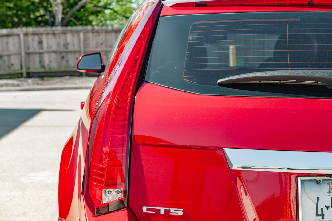 2012 Cadillac CTS-V 2nd Gen - Image 25 of 31