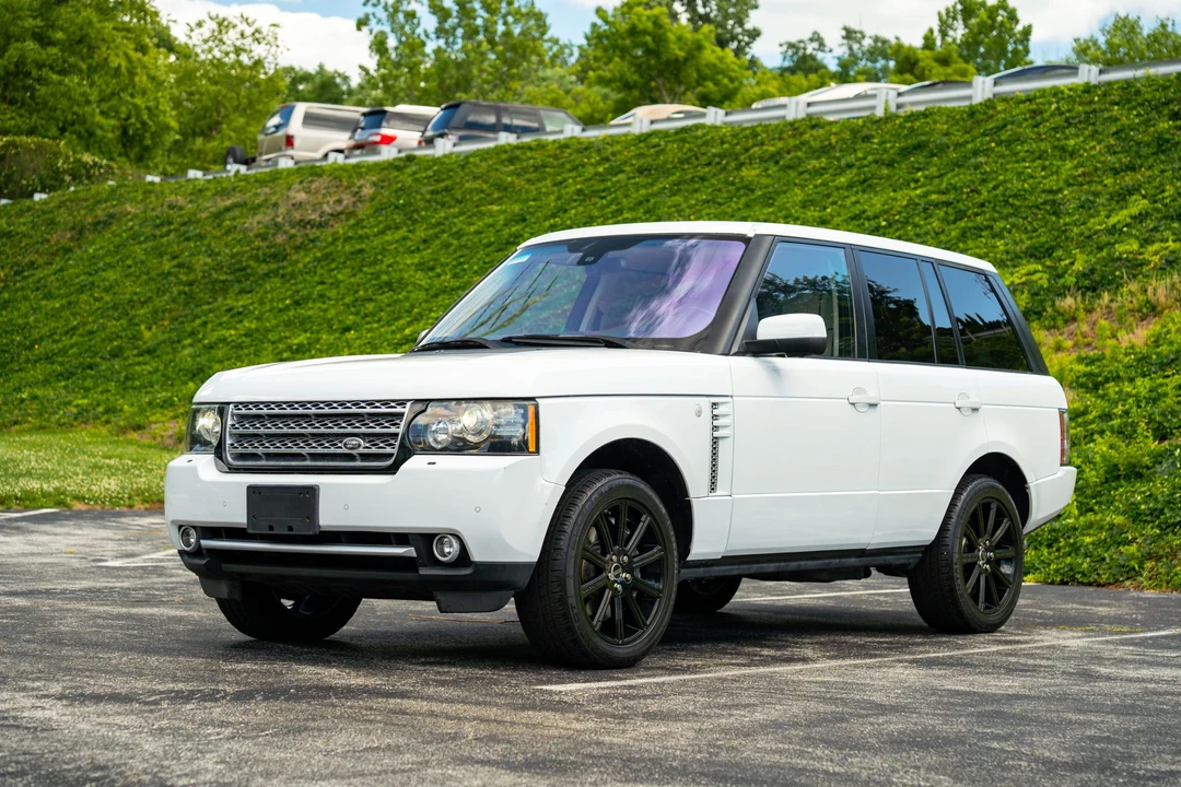2012 Land Rover Range Rover L322 - Image 9 of 31