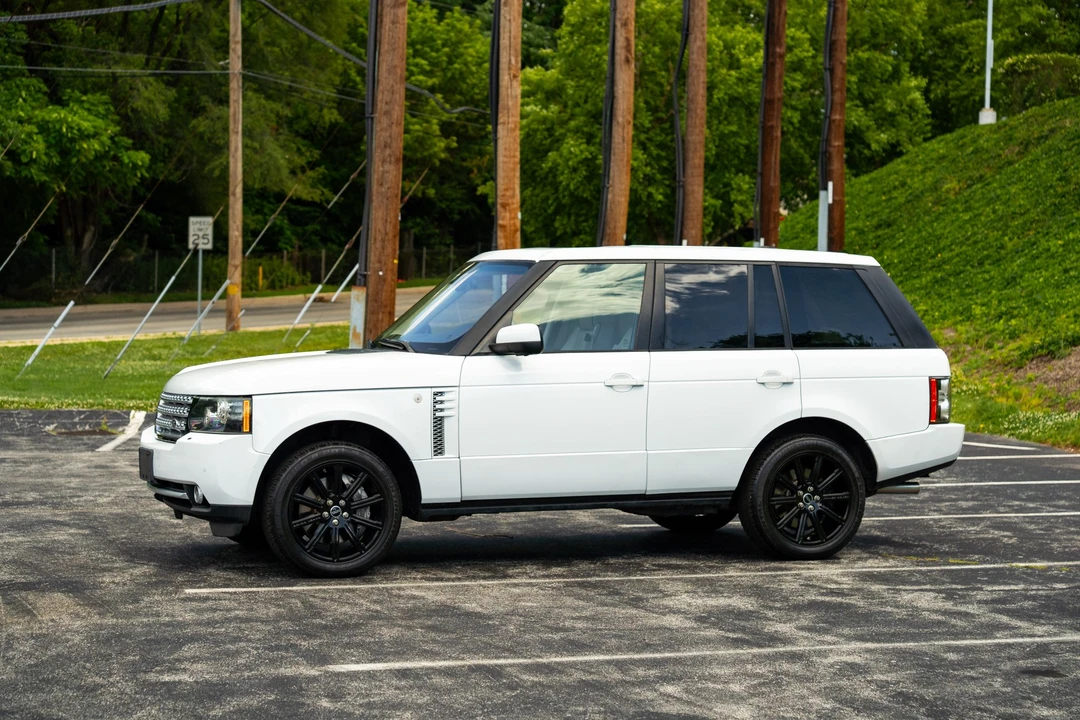 2012 Land Rover Range Rover L322 - Image 3 of 31