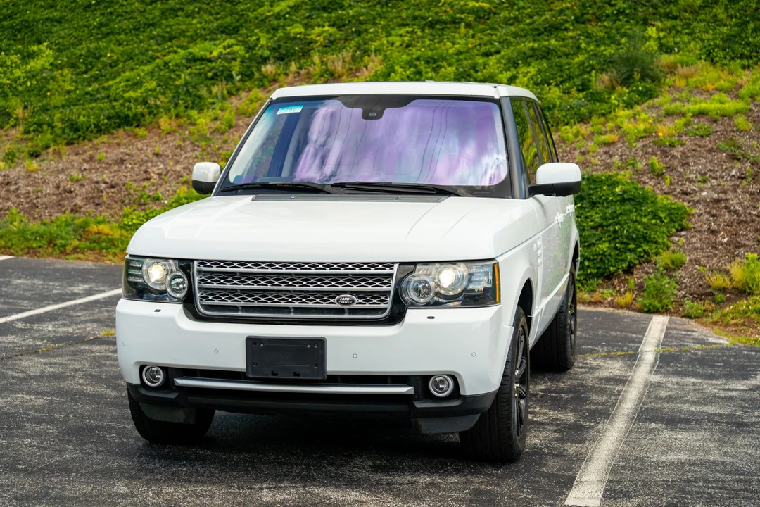 2012 Land Rover Range Rover L322 - Image 12 of 31