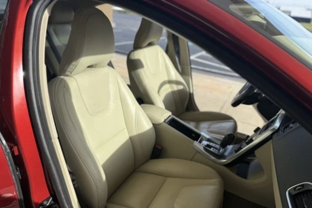 2012 Volvo S60 2nd Gen - Image 4 of 7
