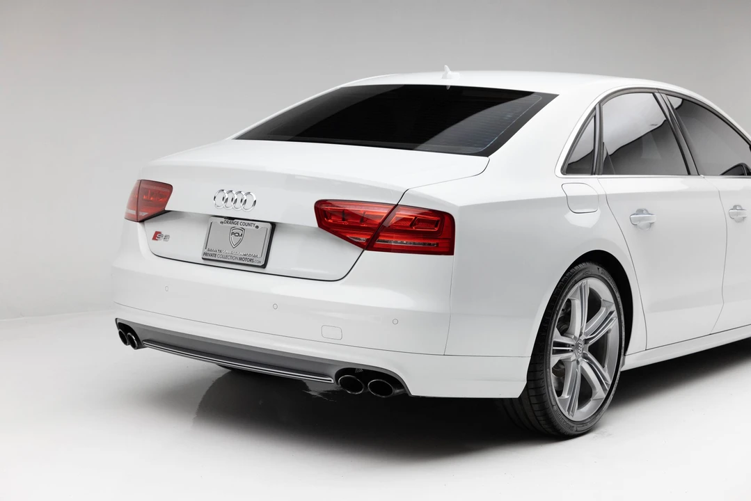 2013 Audi D4 S8 - Image 17 of 31