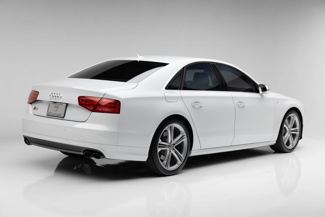 2013 Audi D4 S8 - Image 7 of 31