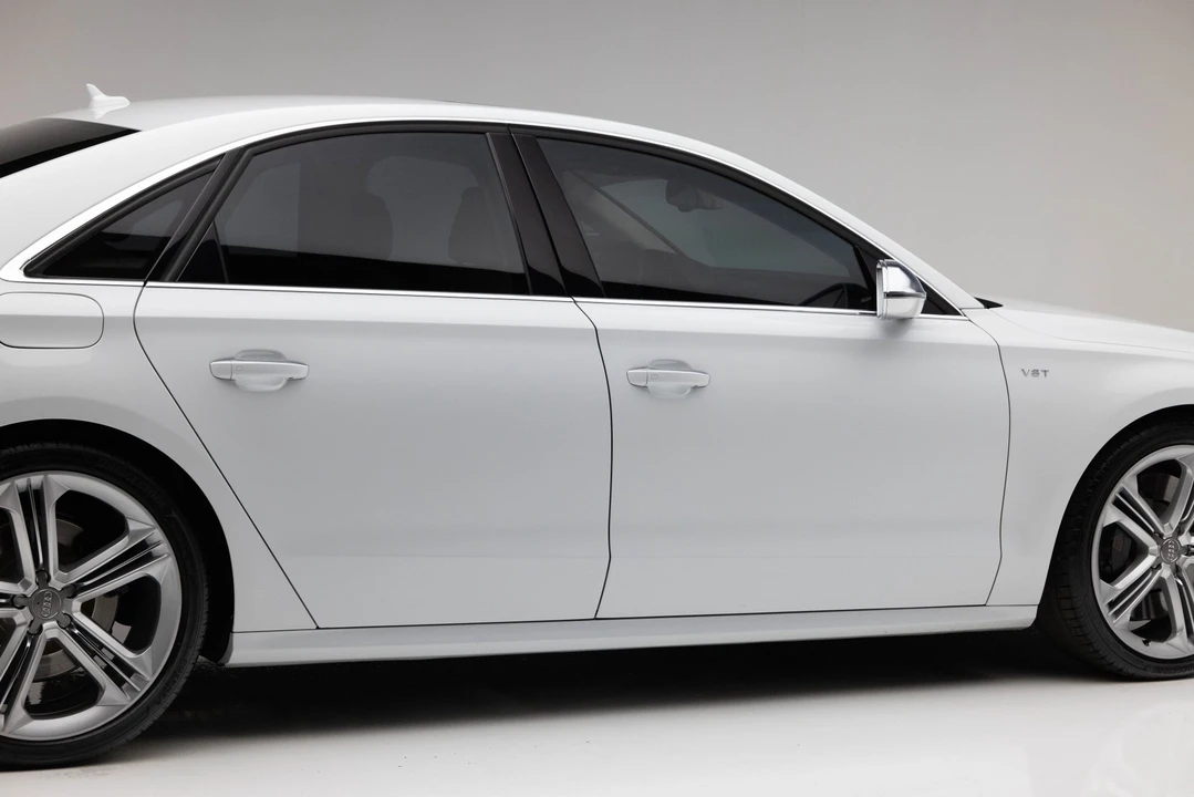 2013 Audi D4 S8 - Image 20 of 31