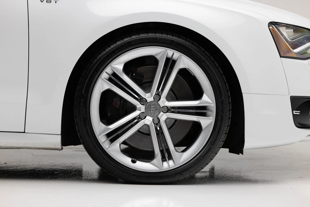 2013 Audi D4 S8 - Image 29 of 31