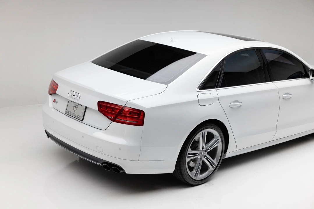 2013 Audi D4 S8 - Image 16 of 31