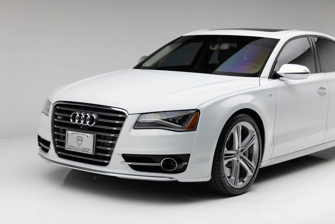 2013 Audi D4 S8 - Image 12 of 31