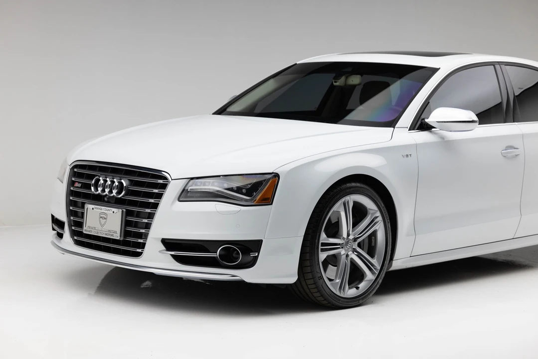 2013 Audi D4 S8 - Image 11 of 31