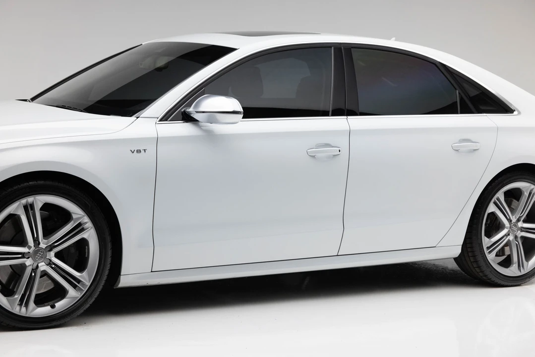 2013 Audi D4 S8 - Image 22 of 31