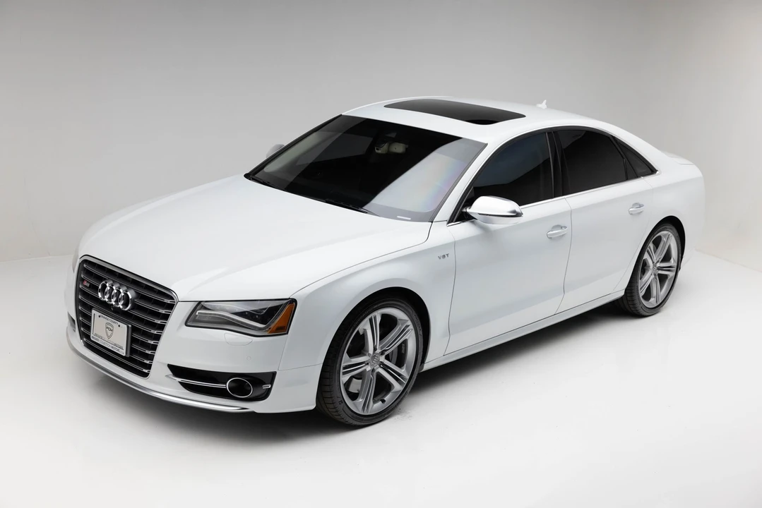 2013 Audi D4 S8 - Image 3 of 31