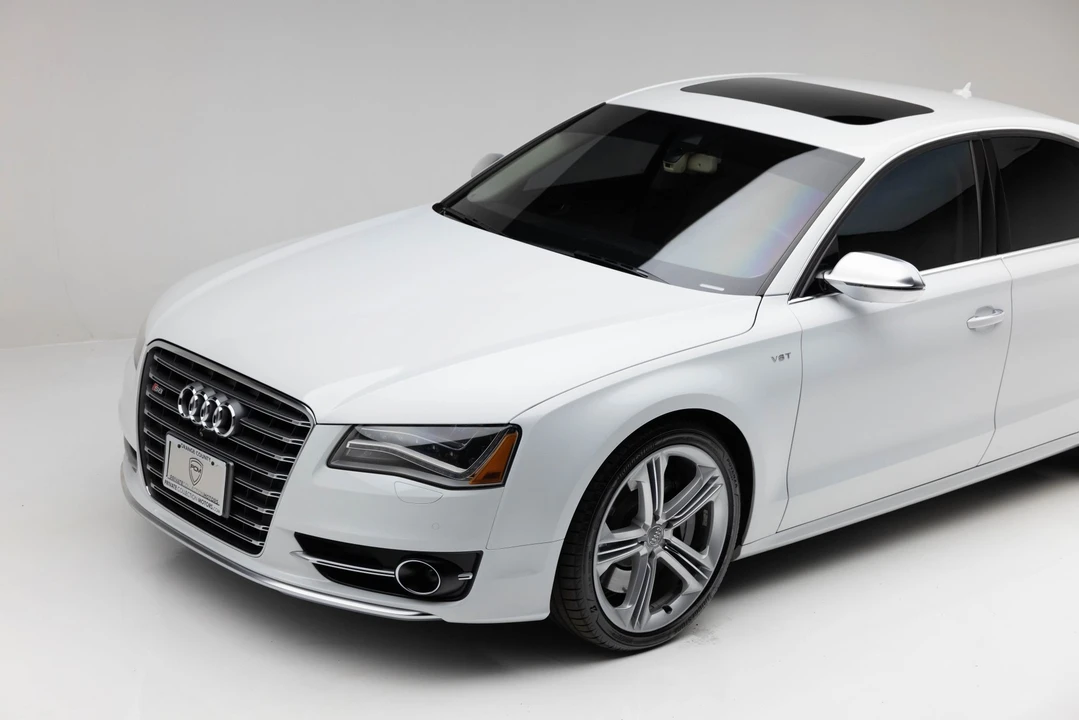 2013 Audi D4 S8 - Image 10 of 31