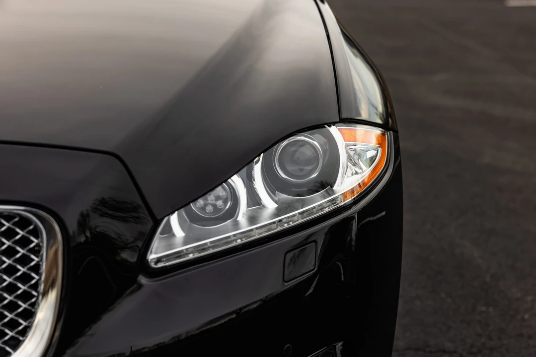 2013 Jaguar X351 XJ - Image 30 of 31