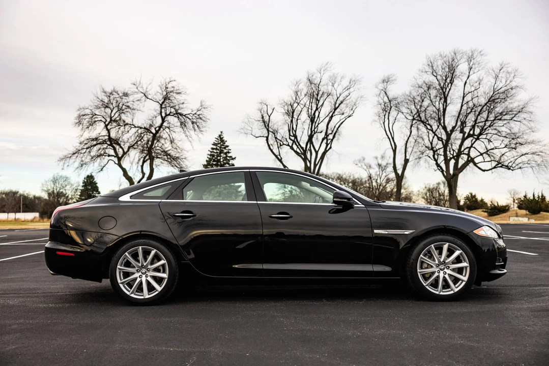2013 Jaguar X351 XJ - Image 17 of 31
