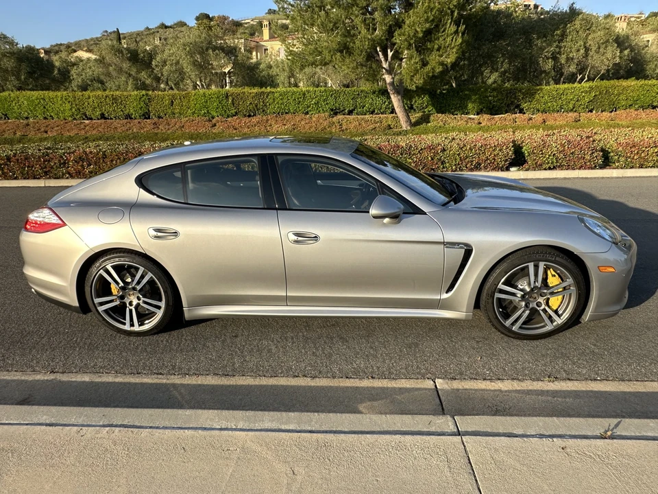 2013 Porsche 970 Panamera Turbo - Image 14 of 31