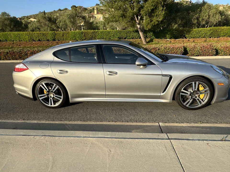 2013 Porsche 970 Panamera Turbo - Image 13 of 31