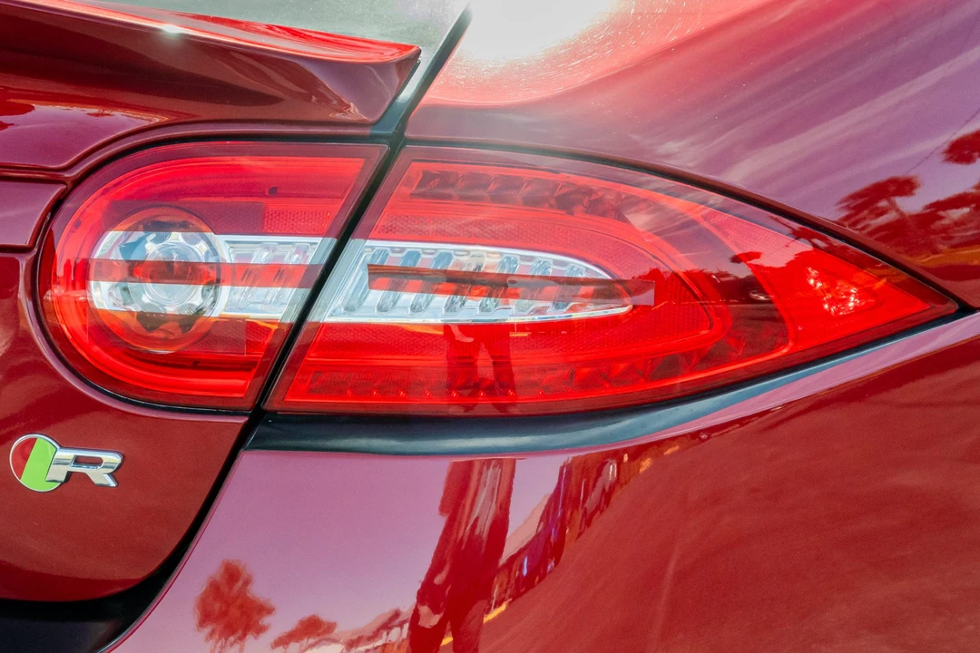2015 Jaguar X150 XKR - Image 14 of 31
