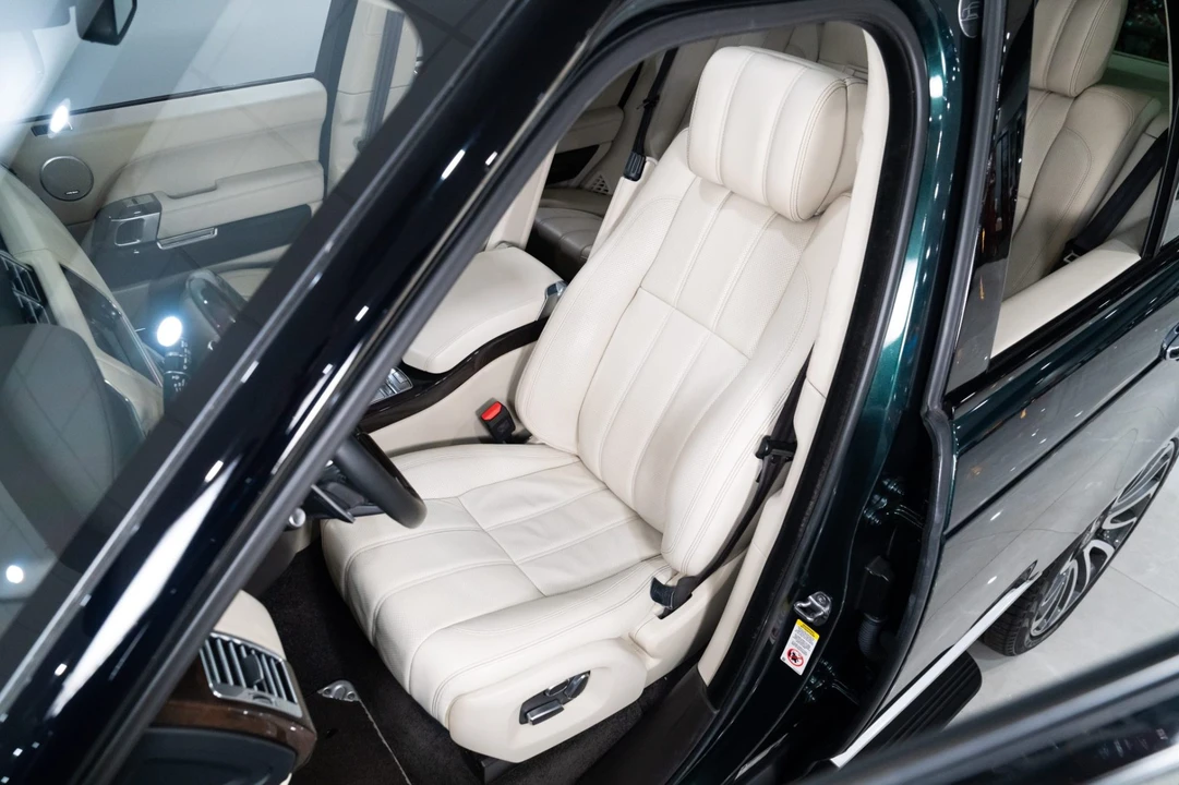 2015 Land Rover Range Rover L405 - Image 4 of 8