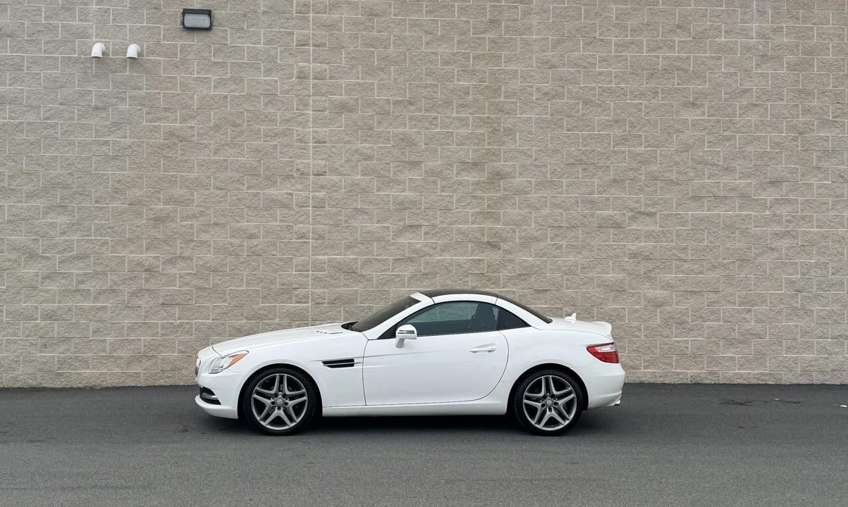 2015 Mercedes-Benz R172 SLC-Class - Image 15 of 31
