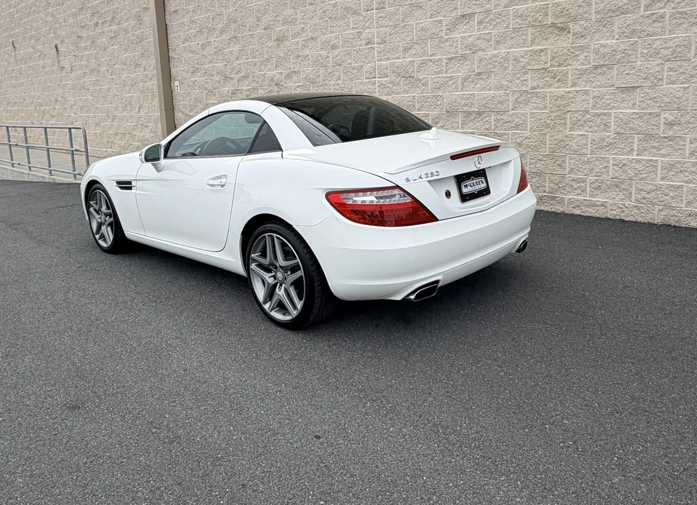 2015 Mercedes-Benz R172 SLC-Class - Image 16 of 31