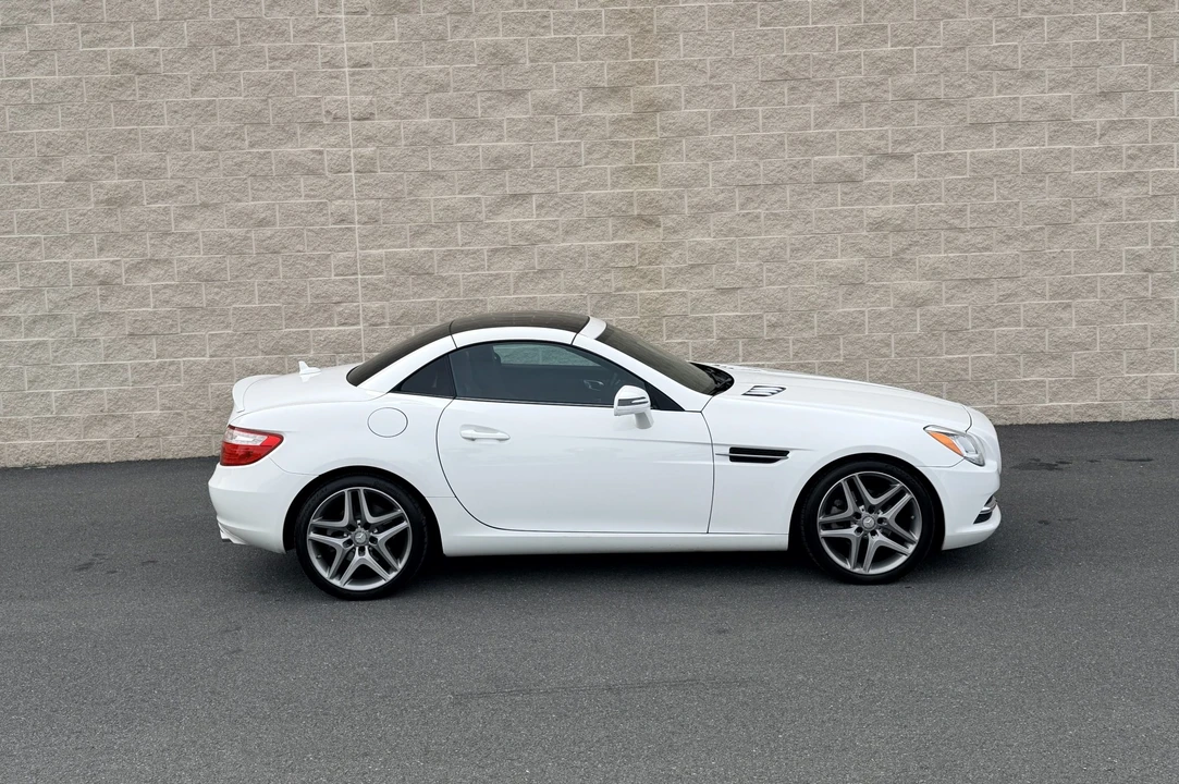 2015 Mercedes-Benz R172 SLC-Class - Image 28 of 31