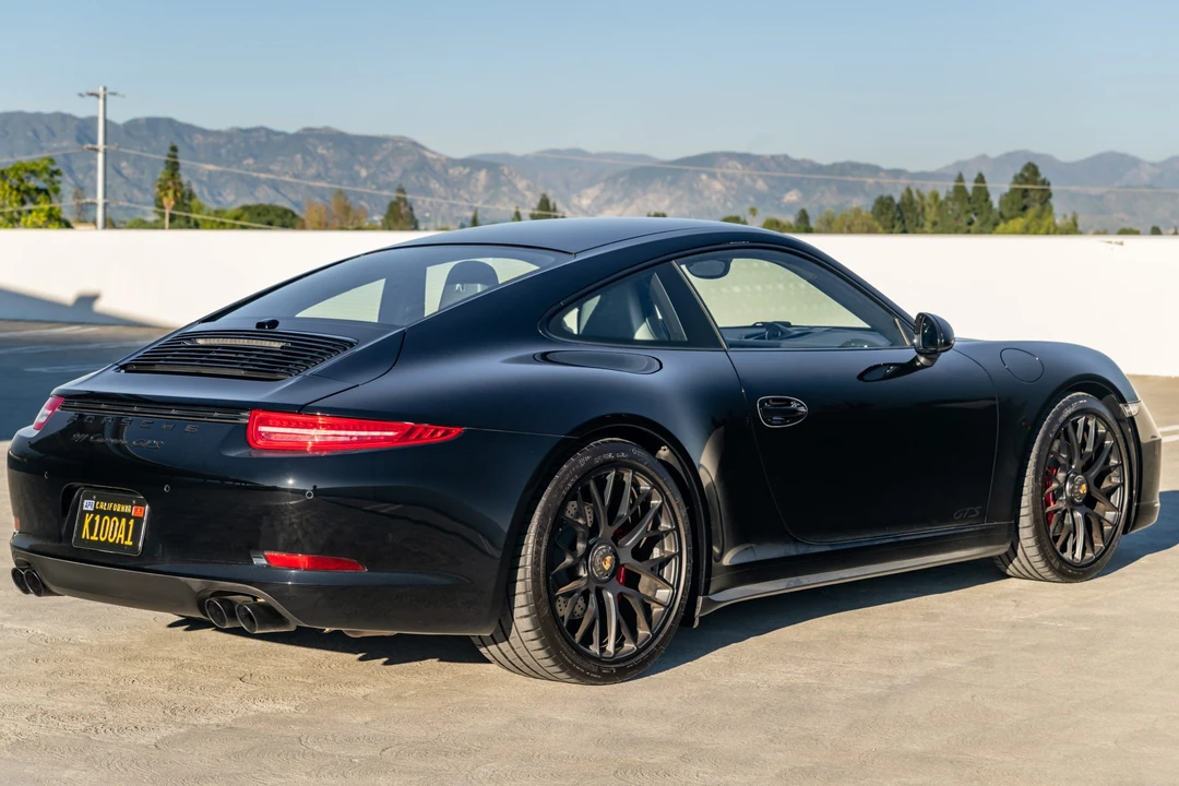 2015 Porsche 991 Carrera GTS - Image 8 of 31
