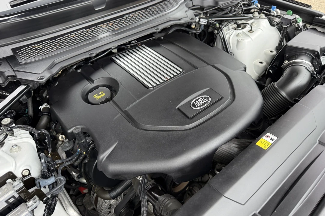 2016 Land Rover Range Rover L405 - Image 6 of 7