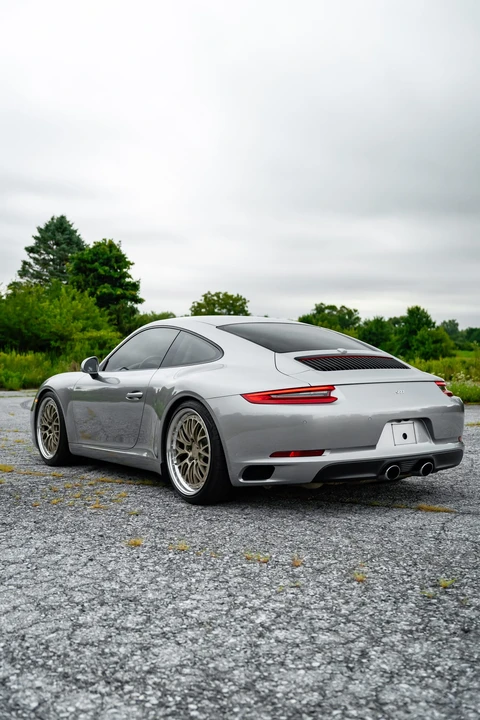 2017 Porsche 991 Carrera - Image 25 of 31