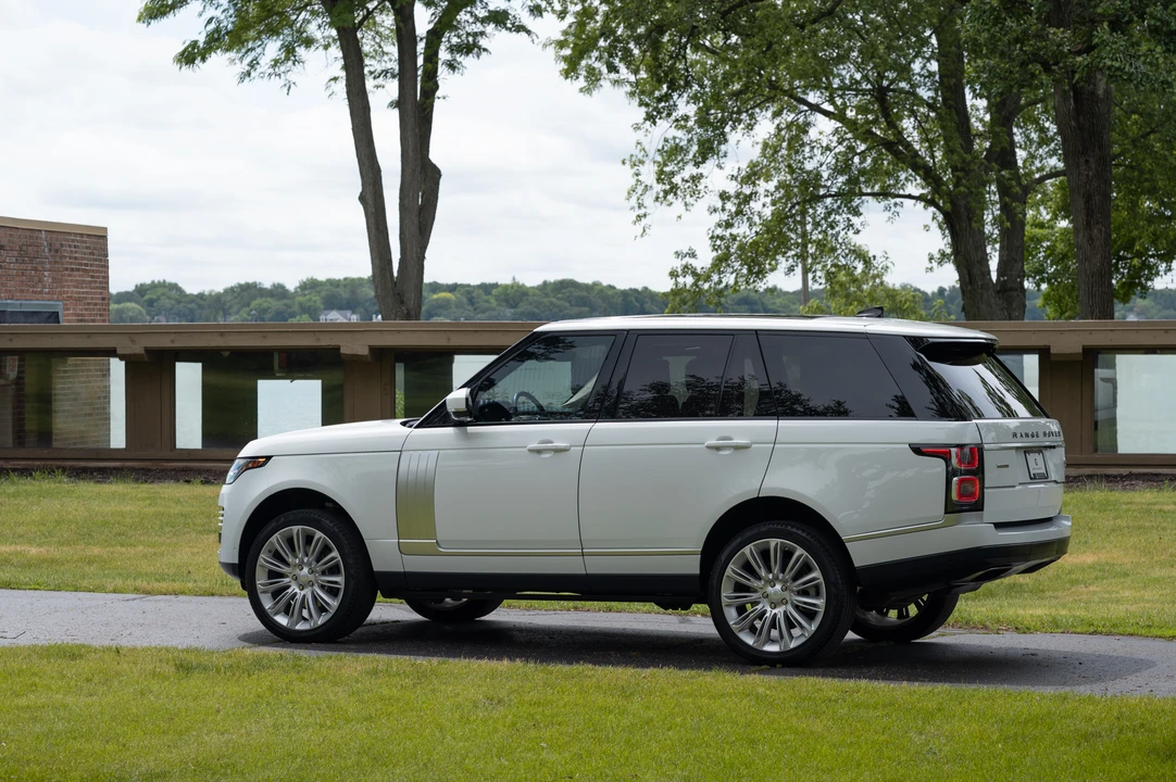 2019 Land Rover Range Rover L405 - Image 14 of 31