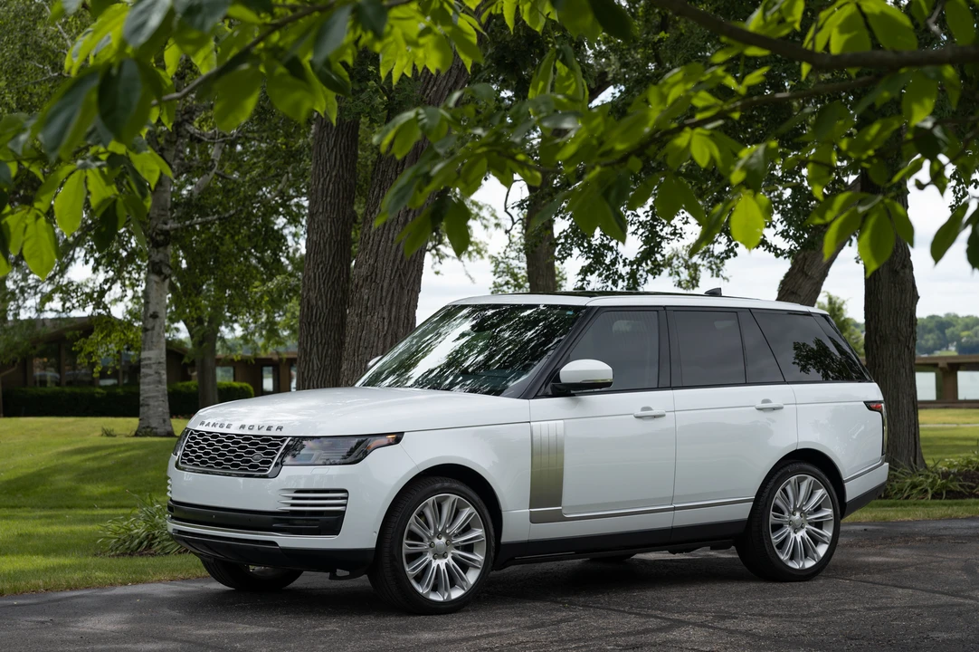 2019 Land Rover Range Rover L405 - Image 9 of 31