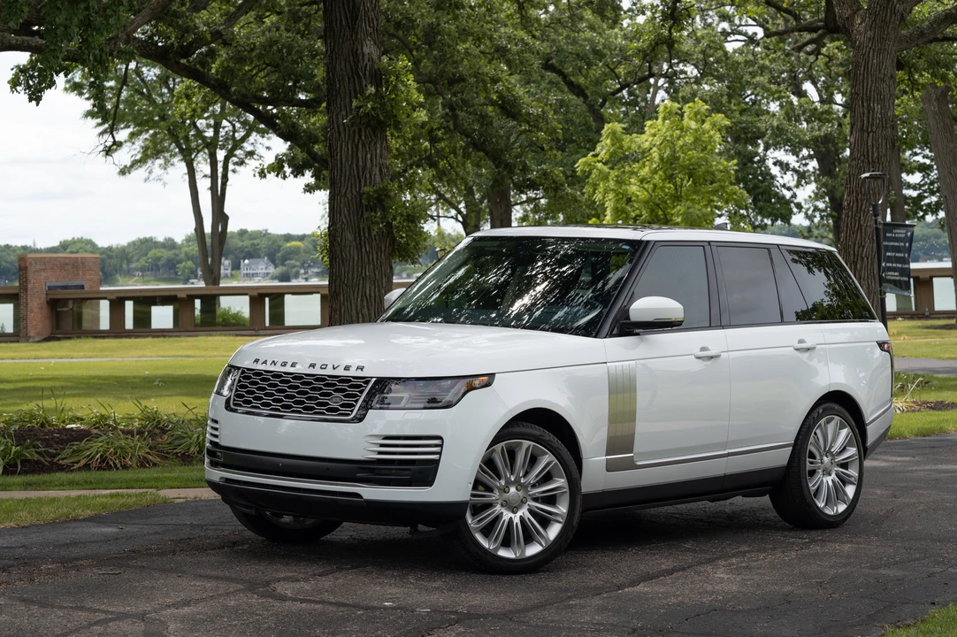 2019 Land Rover Range Rover L405 - Image 2 of 31