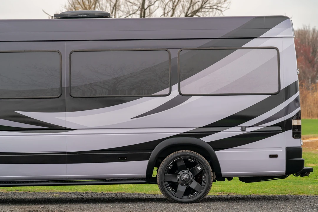 2005 Mercedes-Benz T1N Sprinter - Image 28 of 31