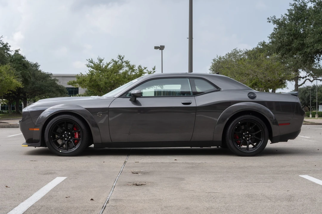 2023 Dodge Challenger SRT Hellcat 3rd Gen - Image 28 of 31