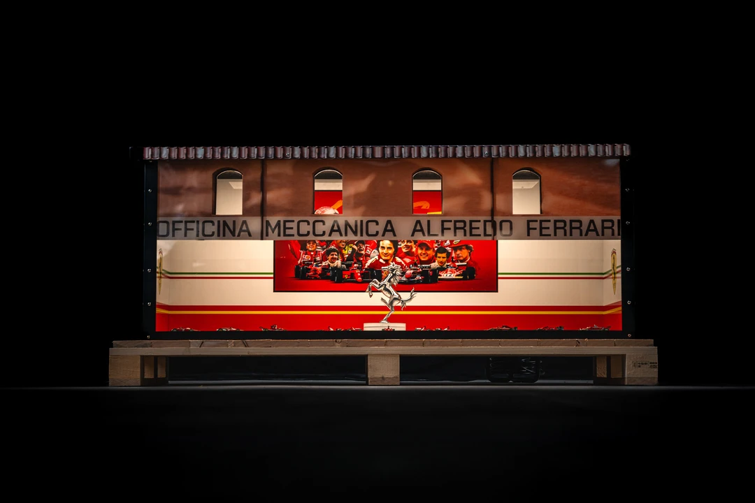 Parts & Memorabilia Scale Models - Image 7 of 31