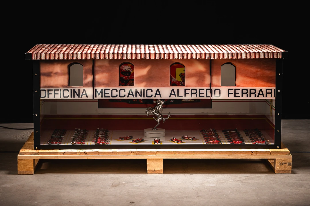 Parts & Memorabilia Scale Models - Image 9 of 31