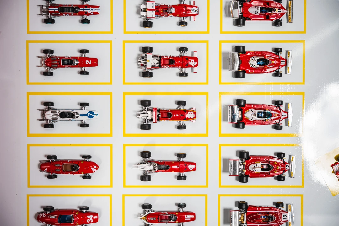 Parts & Memorabilia Scale Models - Image 31 of 31