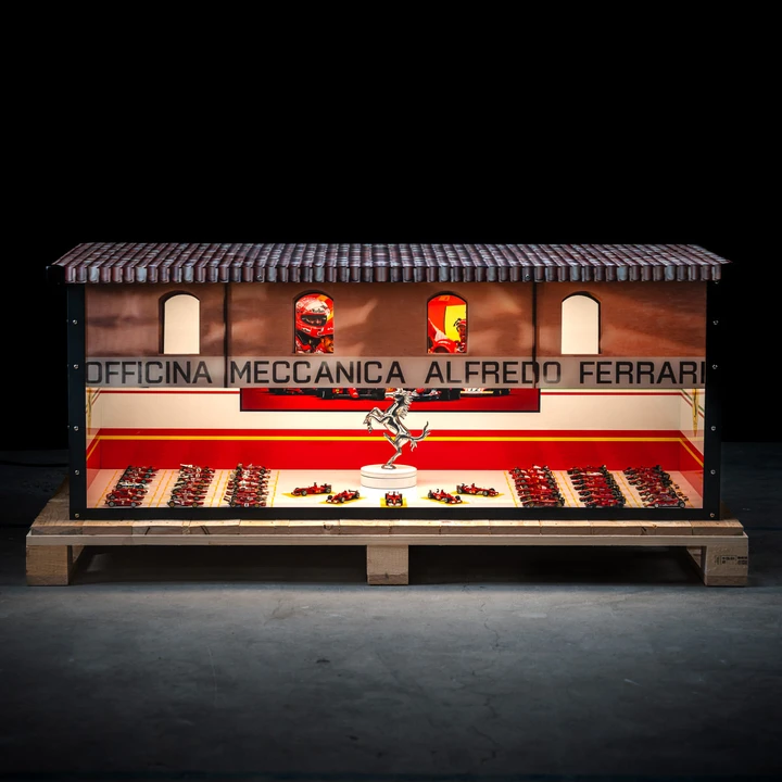 Parts & Memorabilia Scale Models - Image 4 of 31