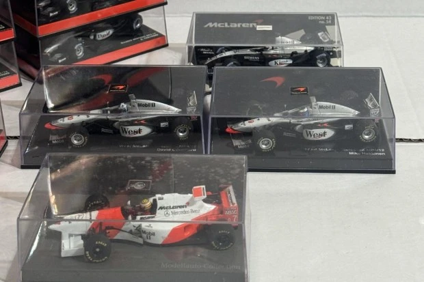 Parts & Memorabilia Scale Models - Image 4 of 4