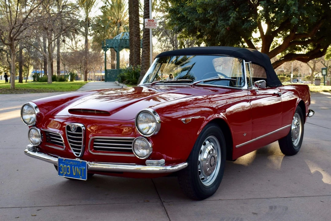 1964 Alfa Romeo 2600 - Image 21 of 31