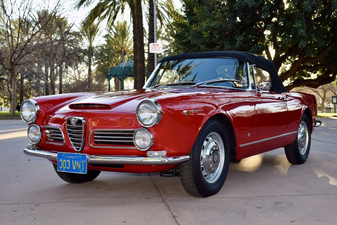 1964 Alfa Romeo 2600 - Image 22 of 31