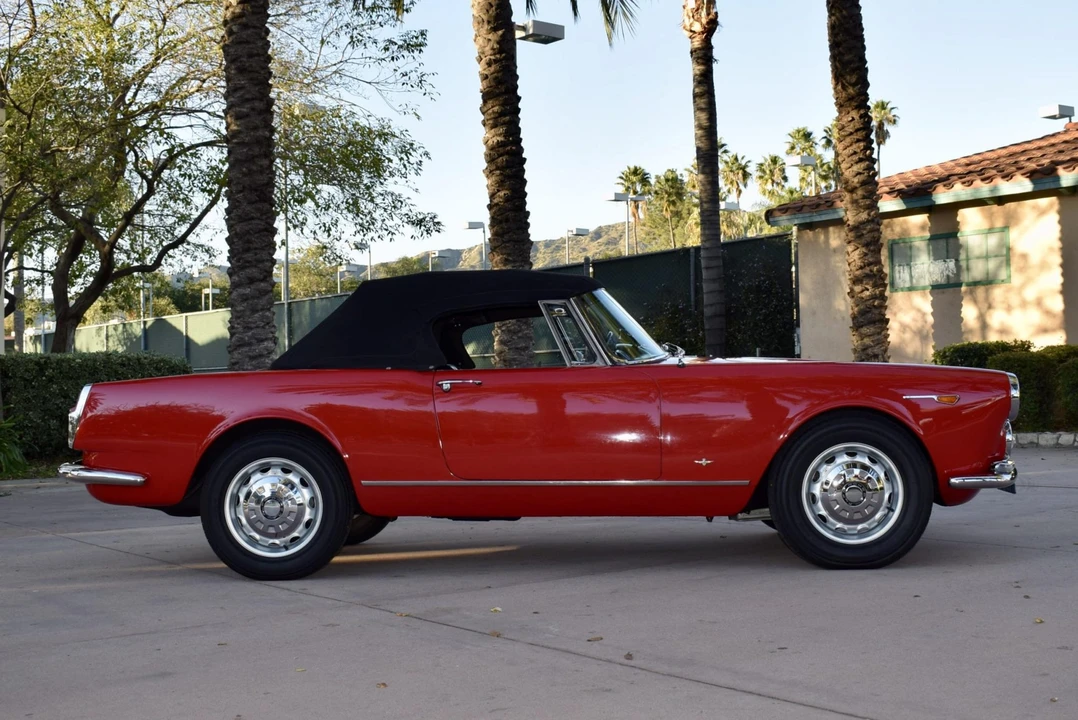 1964 Alfa Romeo 2600 - Image 30 of 31