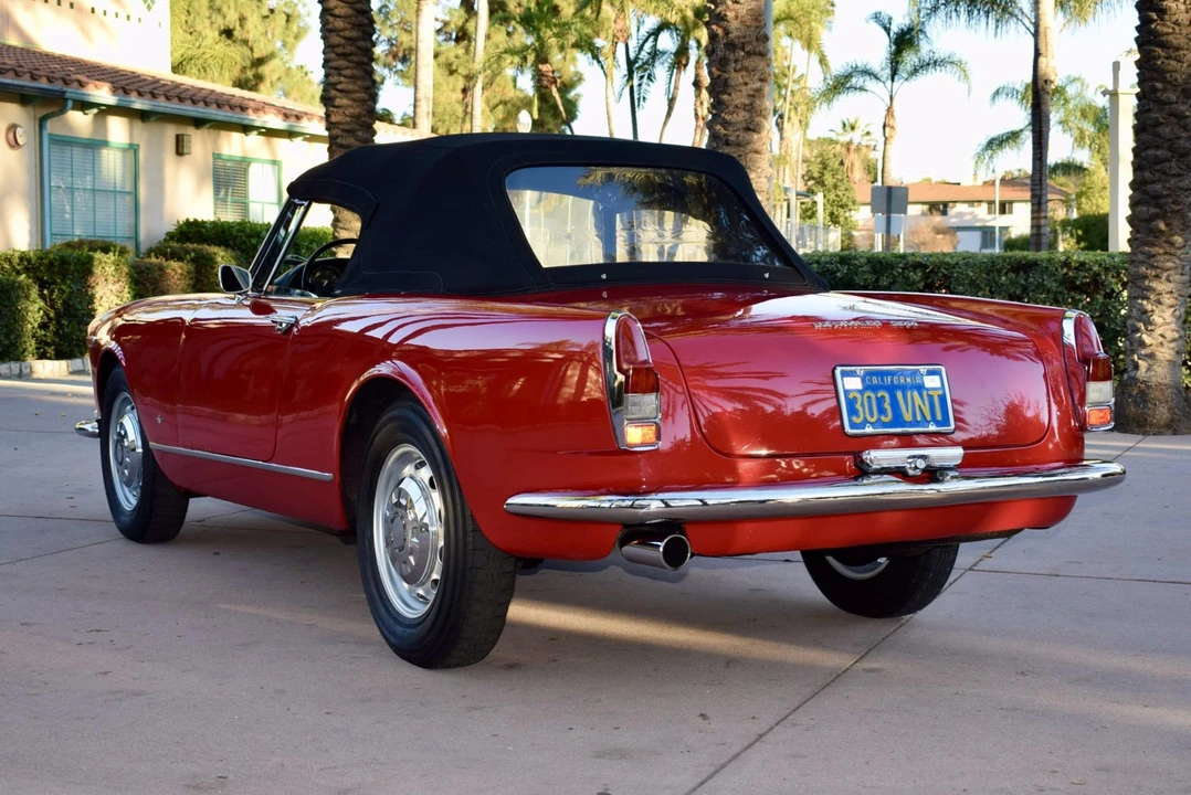 1964 Alfa Romeo 2600 - Image 24 of 31