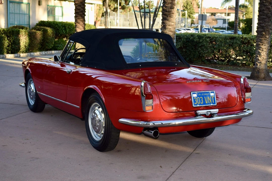 1964 Alfa Romeo 2600 - Image 25 of 31