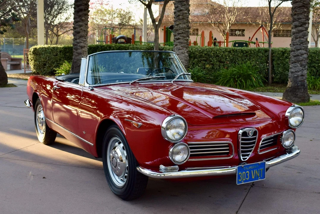 1964 Alfa Romeo 2600 - Image 13 of 31
