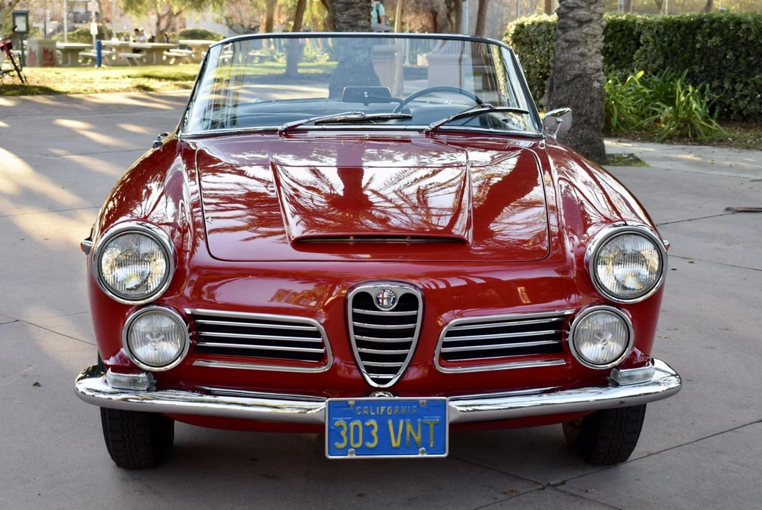1964 Alfa Romeo 2600 - Image 17 of 31