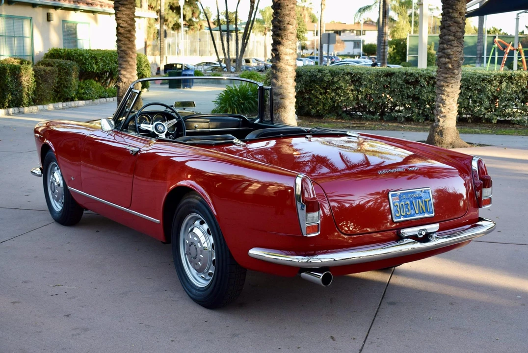 1964 Alfa Romeo 2600 - Image 7 of 31
