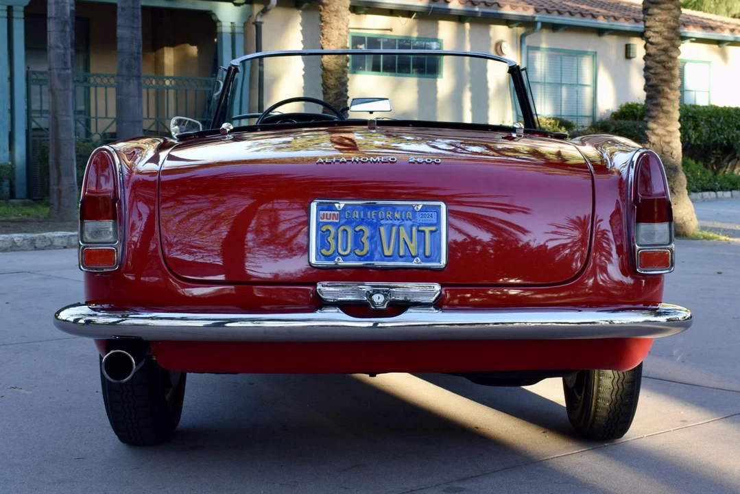 1964 Alfa Romeo 2600 - Image 11 of 31