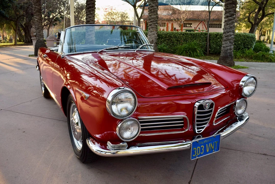 1964 Alfa Romeo 2600 - Image 14 of 31
