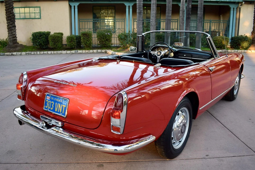 1964 Alfa Romeo 2600 - Image 12 of 31